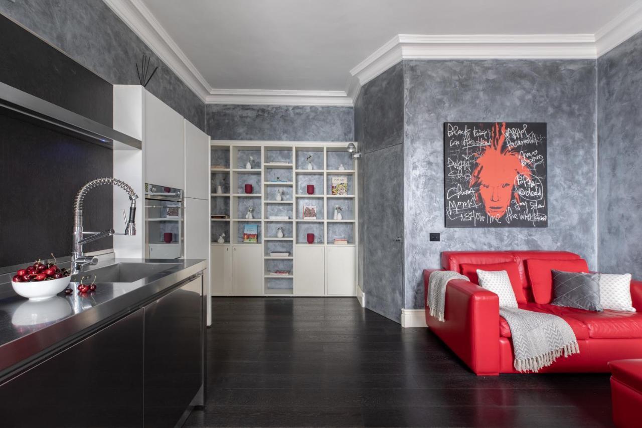 Iflat A Sparkle Of Red In Trastevere Rome Exterior photo